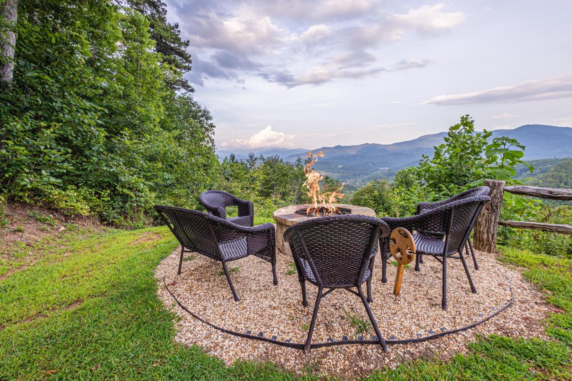 Stunning Mtn. Views! 4Br With All The Amenities! - Vista Vibes- Bryson City Exterior foto